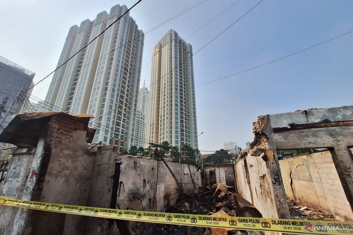 Warga terdampak kebakaran di Kebayoran Lama akui butuh seragam sekolah
