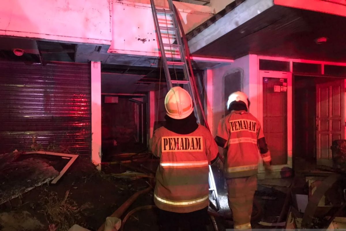 Kebakaran rumah di Rawamangun berawal dari percikan api — NadiKabar.com