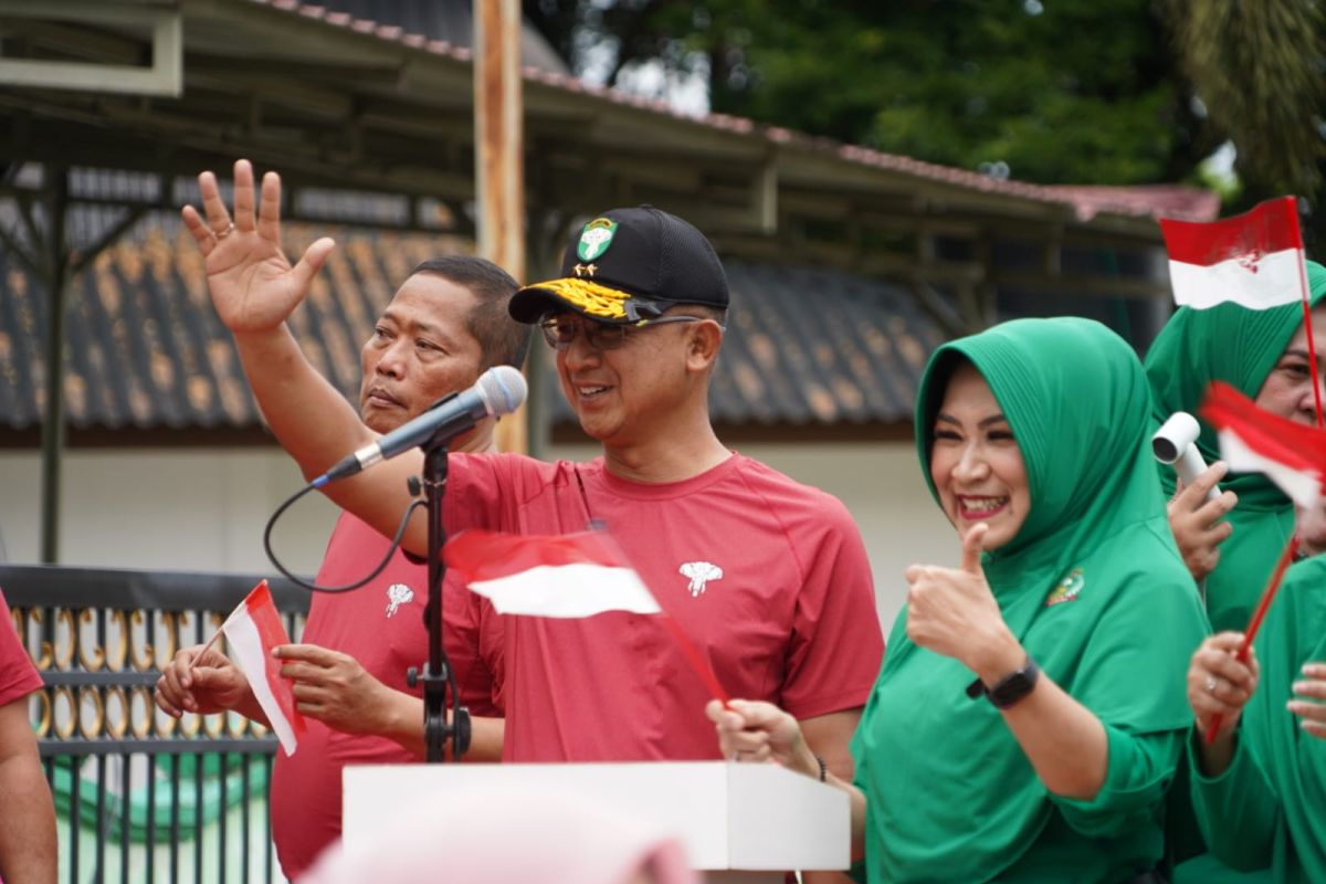 Kodam Iskandar Muda bentangkan Bendera Merah Putih sepanjang 81 meter