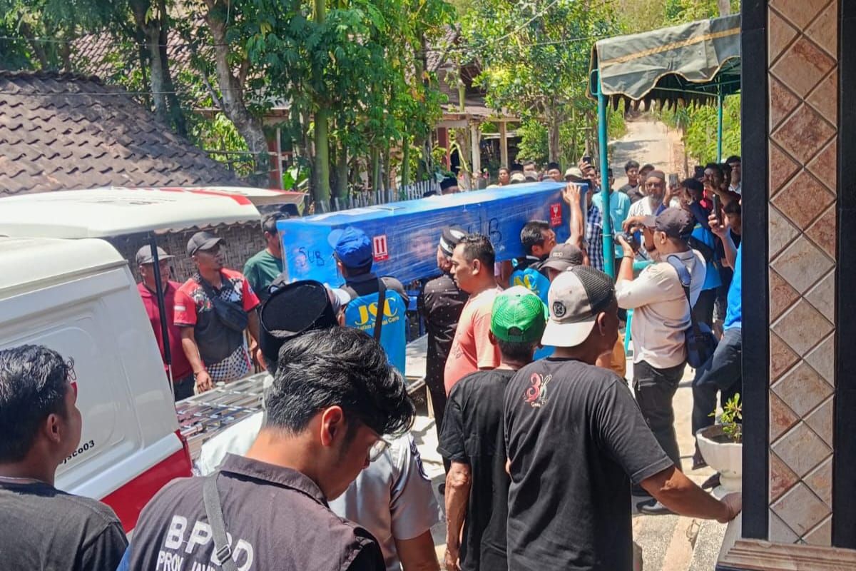 Ilustrasi berita Nasional: Satu jenazah korban KM Virgo 8 asal Tulungagung dipulangkan