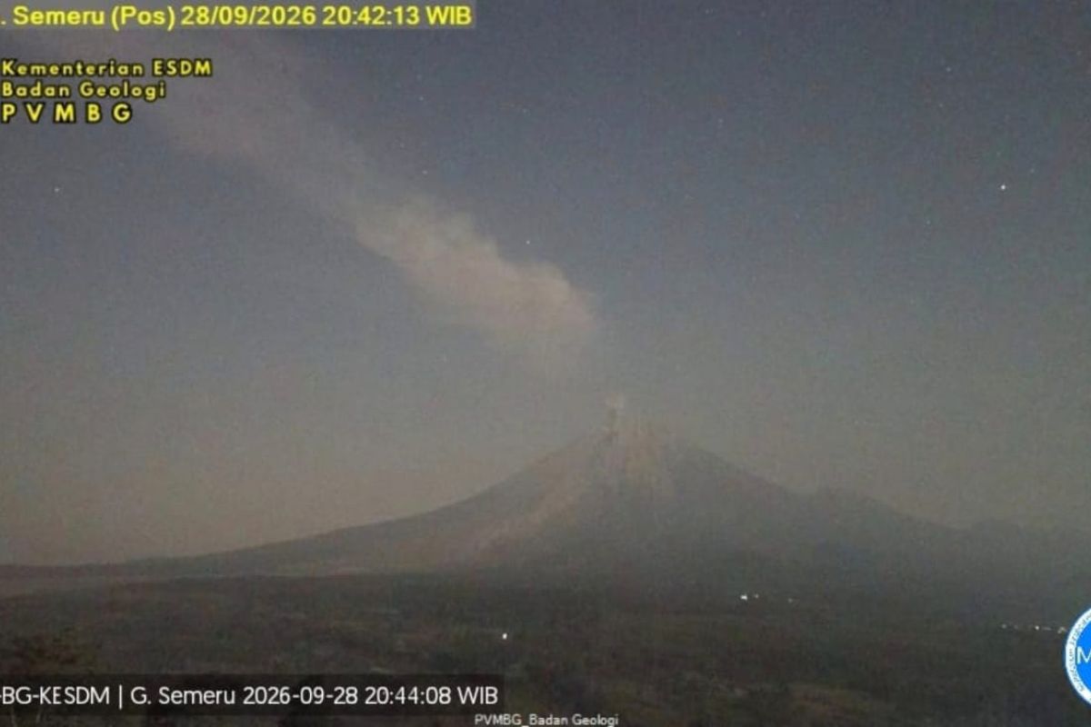 Semeru erupsi 6 kali selama tiga jam dengan letusan hingga 900 meter — NadiKabar.com