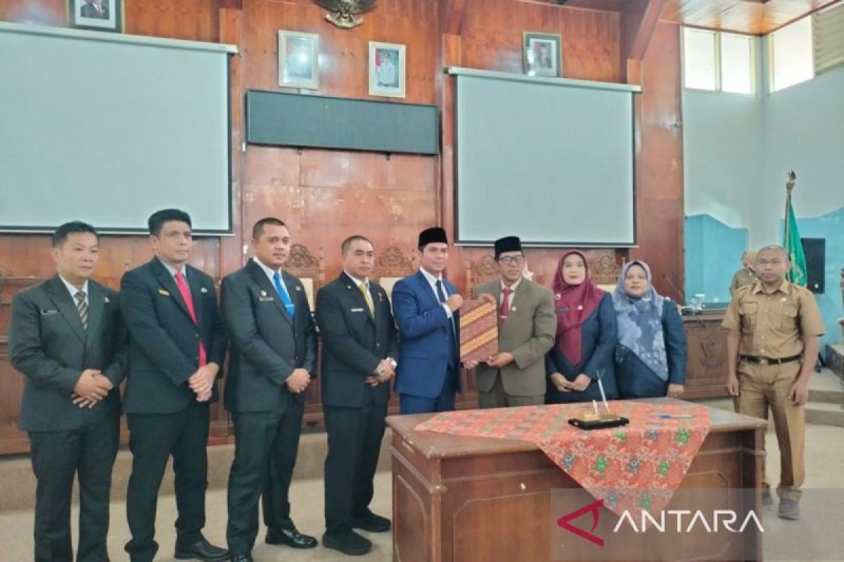 DPRD Rejang Lebong sahkan APBD Perubahan 2026 senilai Rp942,81 miliar - ANTARA News Bengkulu