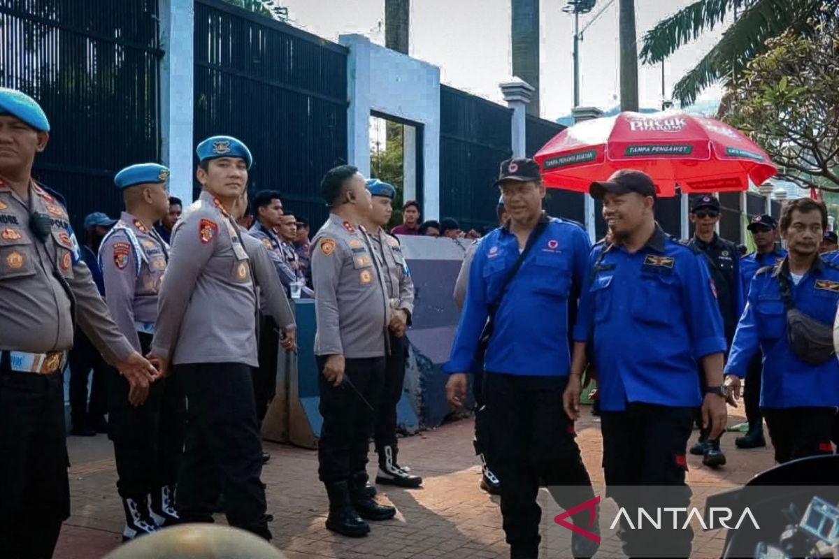 Polda Metro Jaya apresiasi unjuk rasa buruh di DPR berjalan tertib — NadiKabar.com
