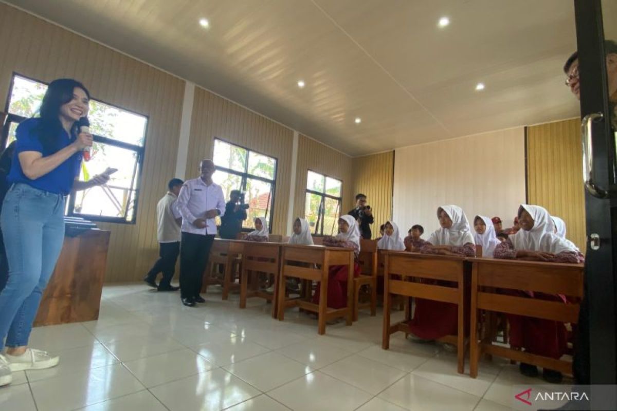 Pemkab Garut libatkan swasta untuk bangun sekolah ramah lingkungan - ANTARA News Jawa Barat