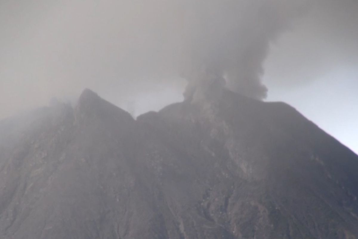 Gunung Sinabung Kembali Erupsi, Tinggi Kolom Abu Capai 1.000 Meter