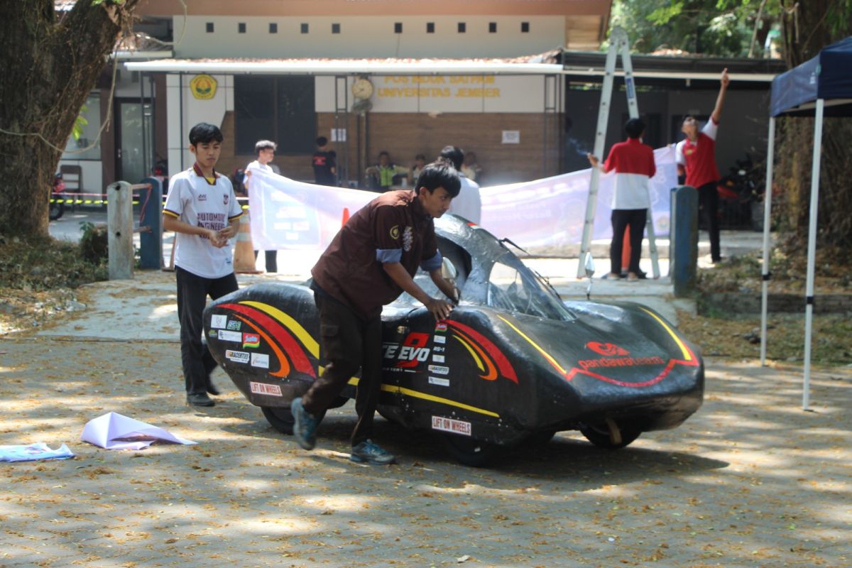 64 mobil siap bersaing dalam kompetisi KMHE 2026 di Unej — NadiKabar.com