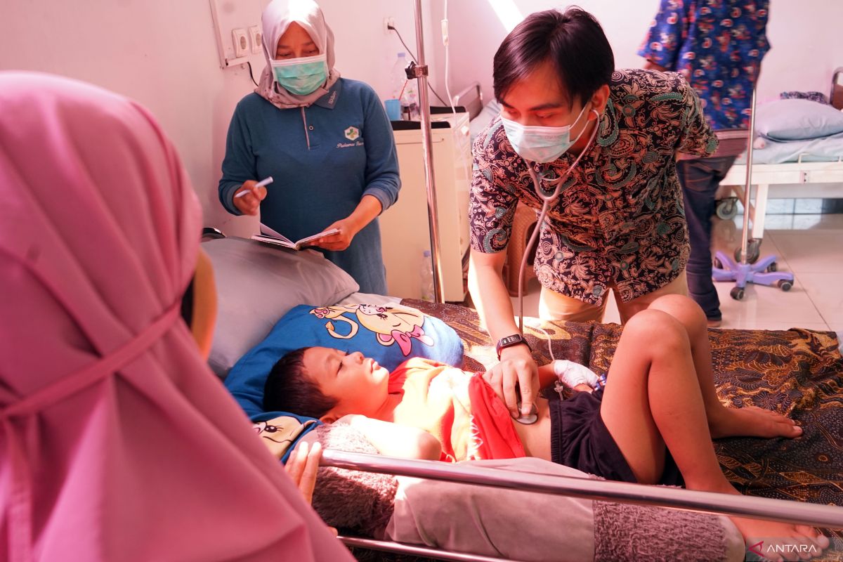 Lonjakan kasus ISPA di Jatim
