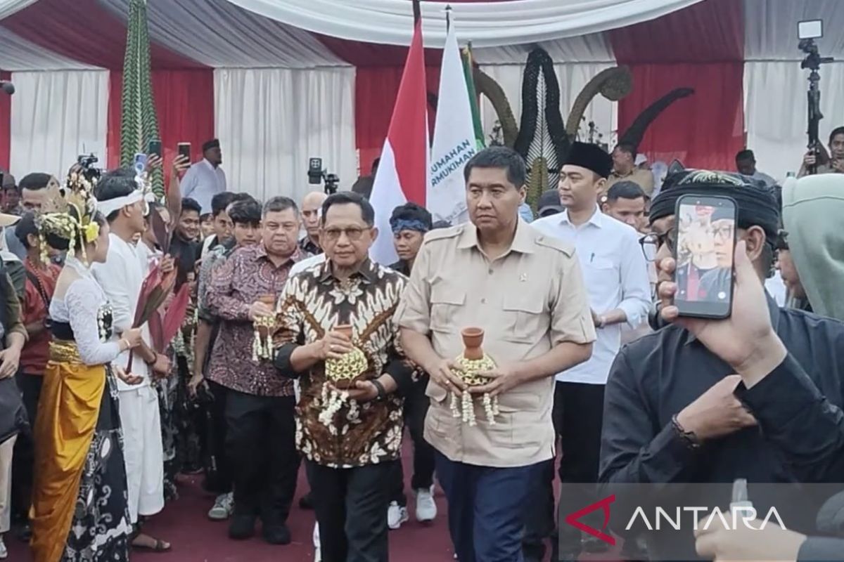 Dua menteri lepas 125 truk angkutan genteng dalam program Gentengisasi — NadiKabar.com