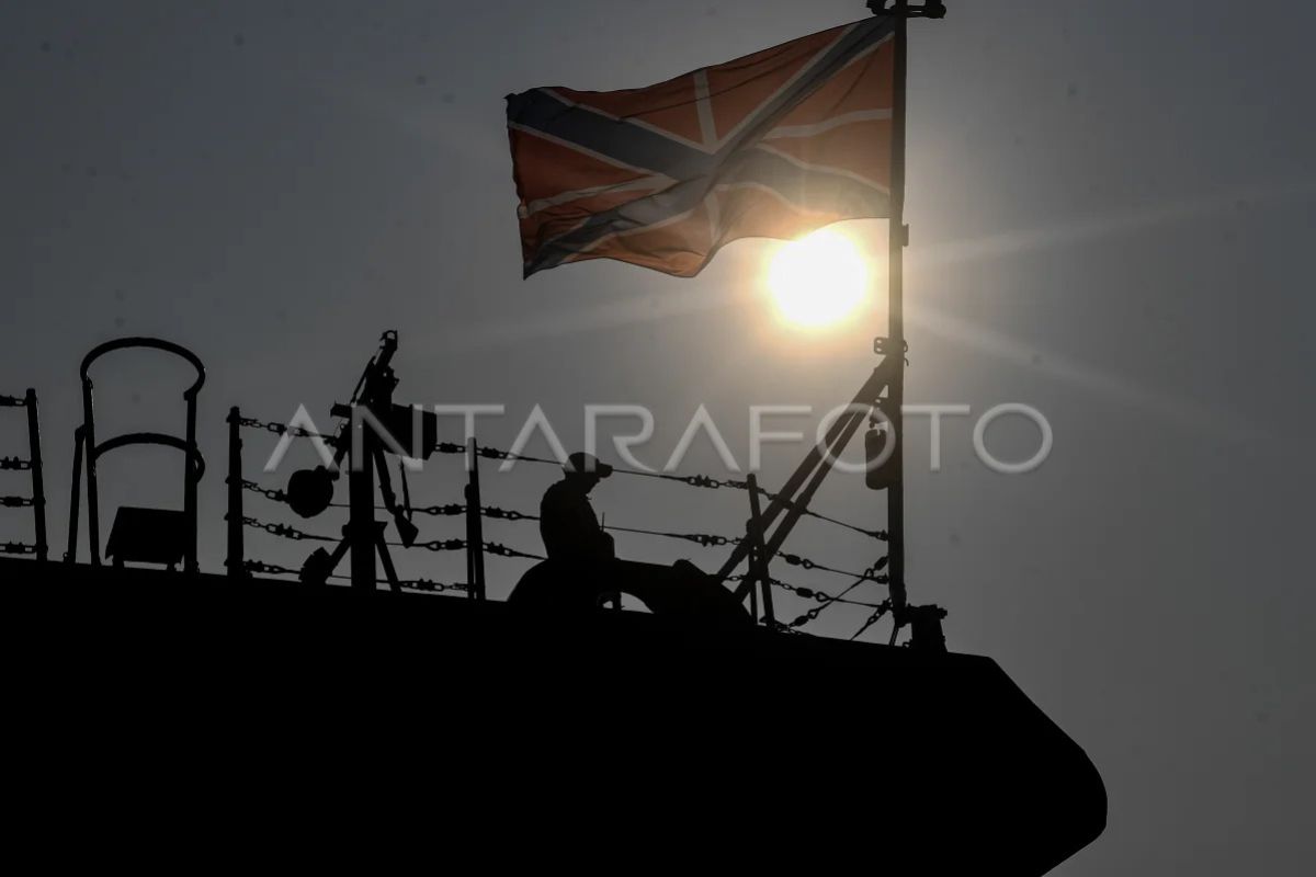 Kunjungan kapal militer Rusia