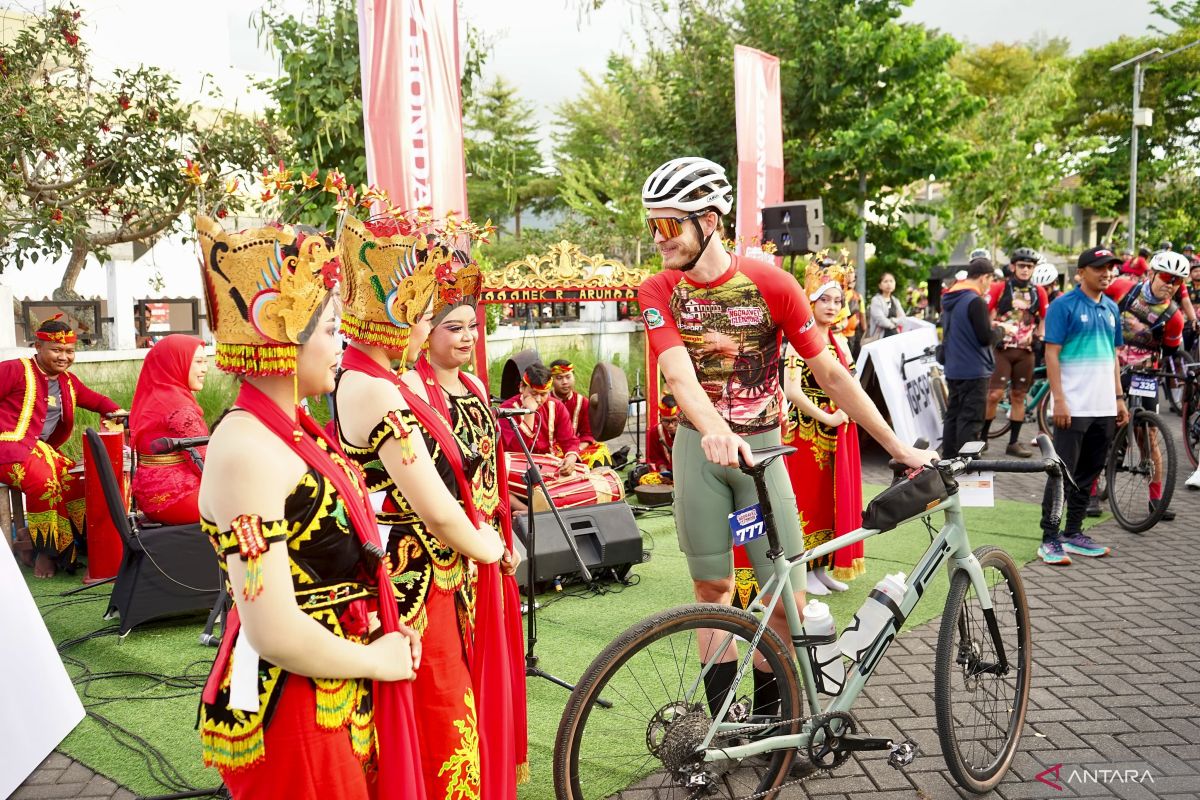 Ajang Sepeda Nggravel Glenmore Banyuwangi Tarik Peserta Mancanegara