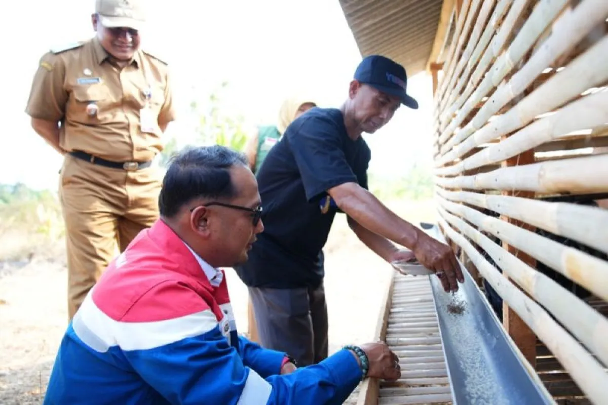 Lentera Cibeunying menyalakan harapan penyintas longsor
