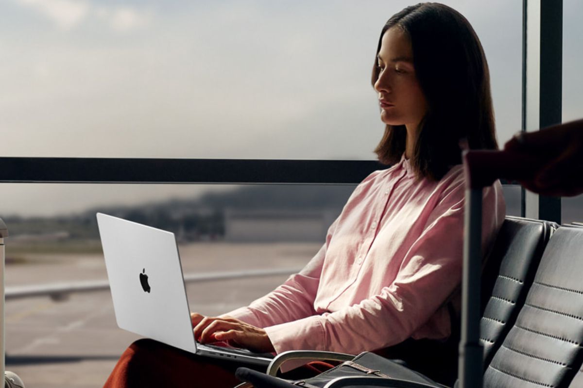 MacBook Pro dengan layar sentuh OLED mungkin bakal lebih ringan — NadiKabar.com