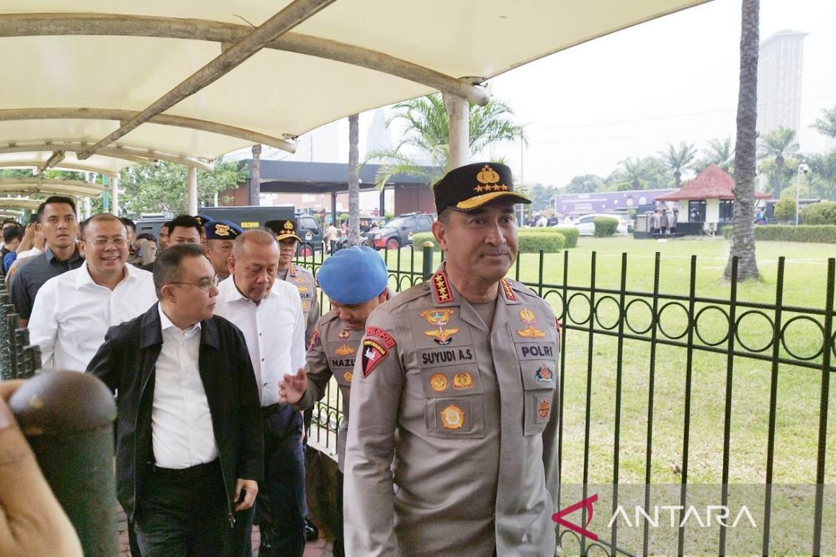 Kapolri minta serikat buruh jaga ketertiban saat demo di depan DPR — NadiKabar.com