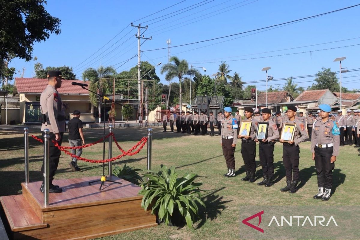 Polres Bima berhentikan tiga personel karena pelanggaran kode etik