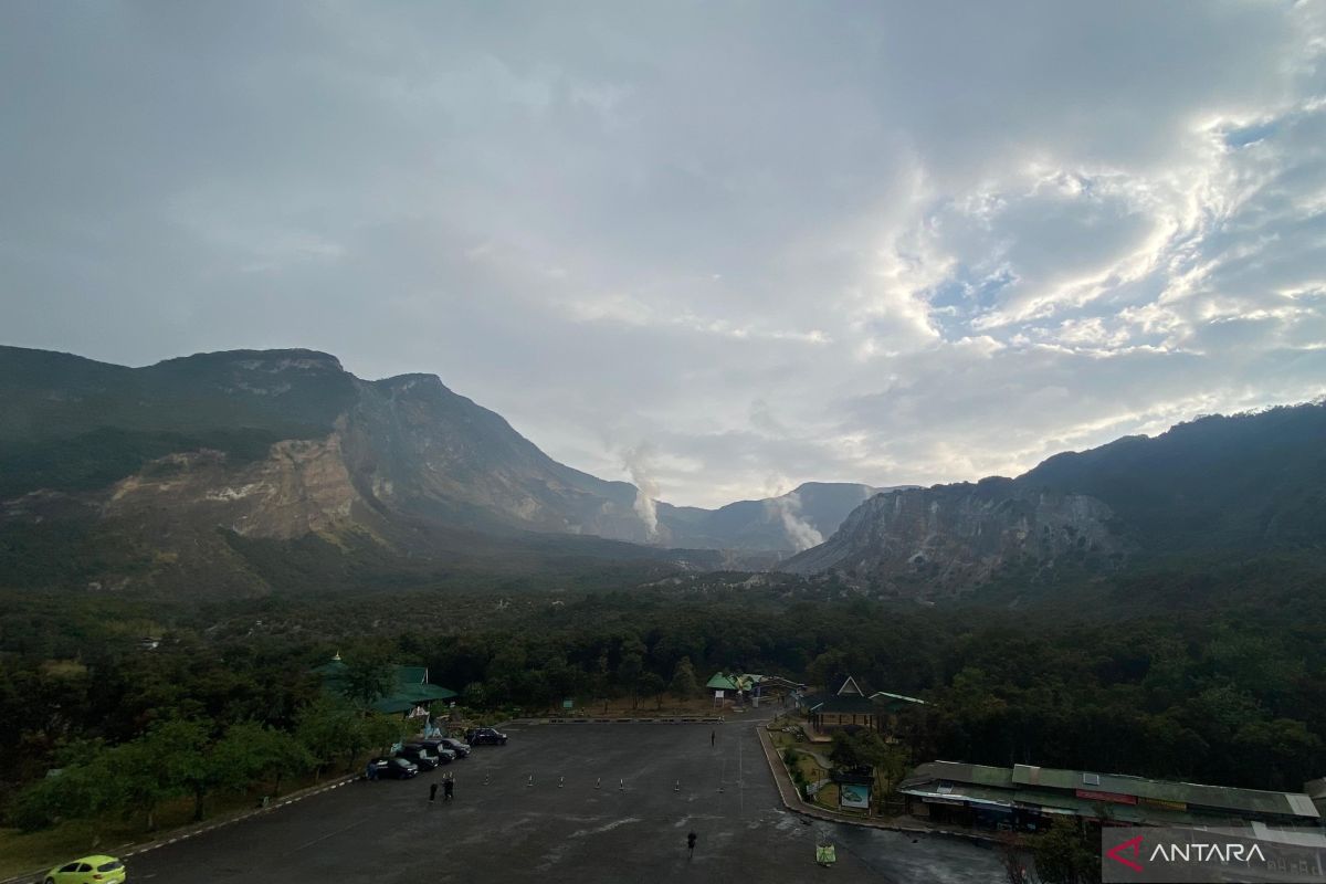 Wisatawan ke TWA Papandayan di Garut masih dibatasi dampak Blue Fire — NadiKabar.com