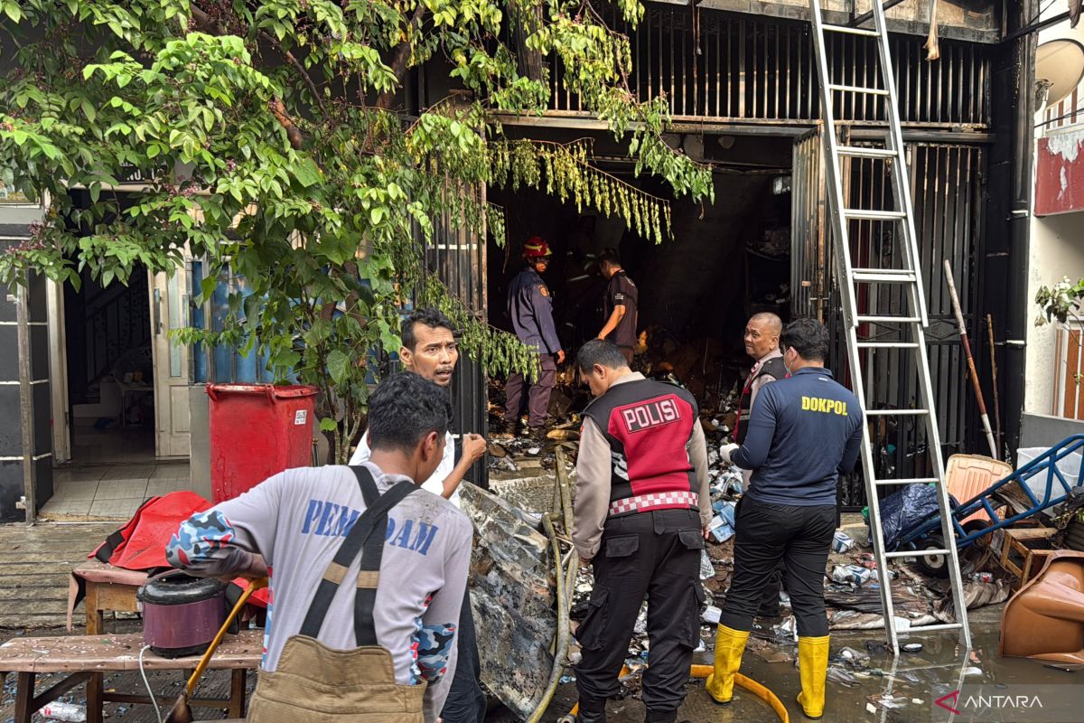 Tragedi Matraman: Dua Pemuda Tewas Terjebak Kobaran Api