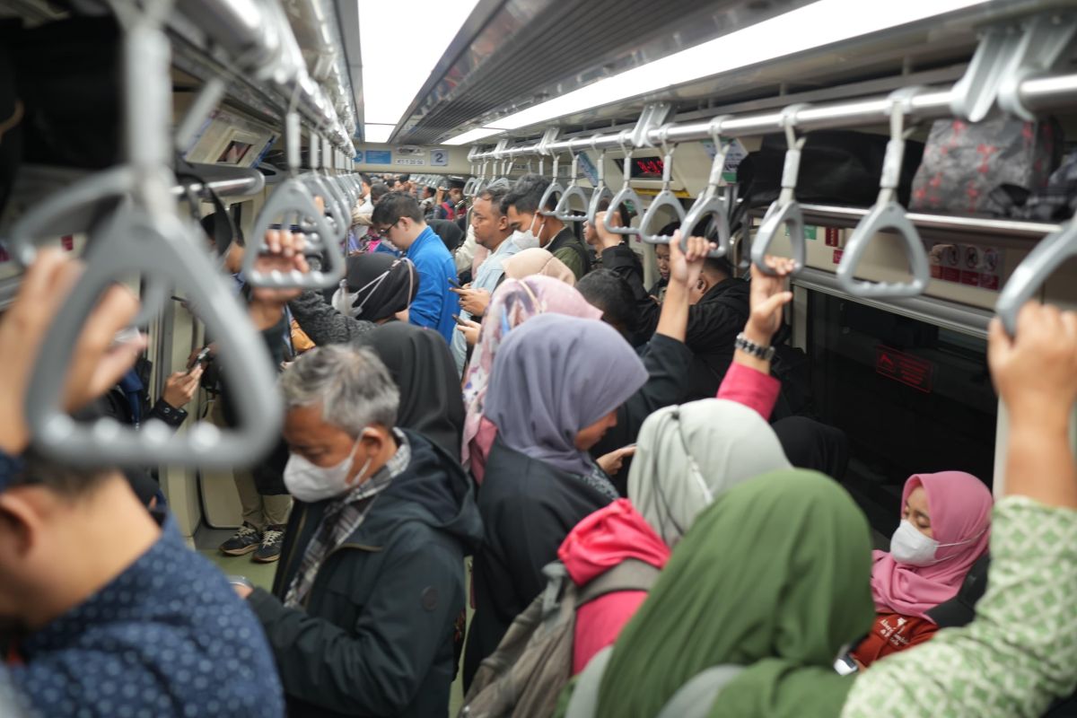 Pengguna LRT Jabodebek Tumbuh 18 Persen pada September 2026 — NadiKabar.com