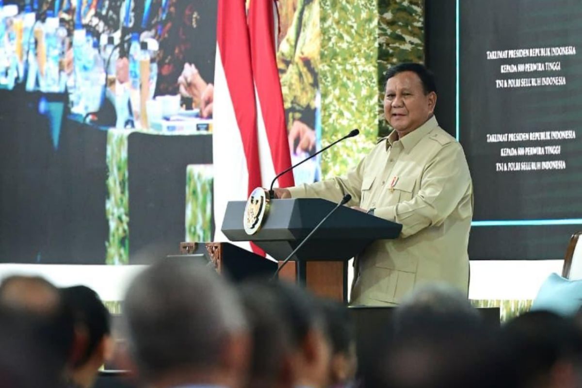 Prabowo tekankan integritas kepada 800 perwira TNI-Polri