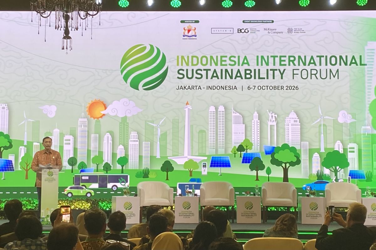 Luhut tawarkan potensi 3 juta hektare budi daya rumput laut