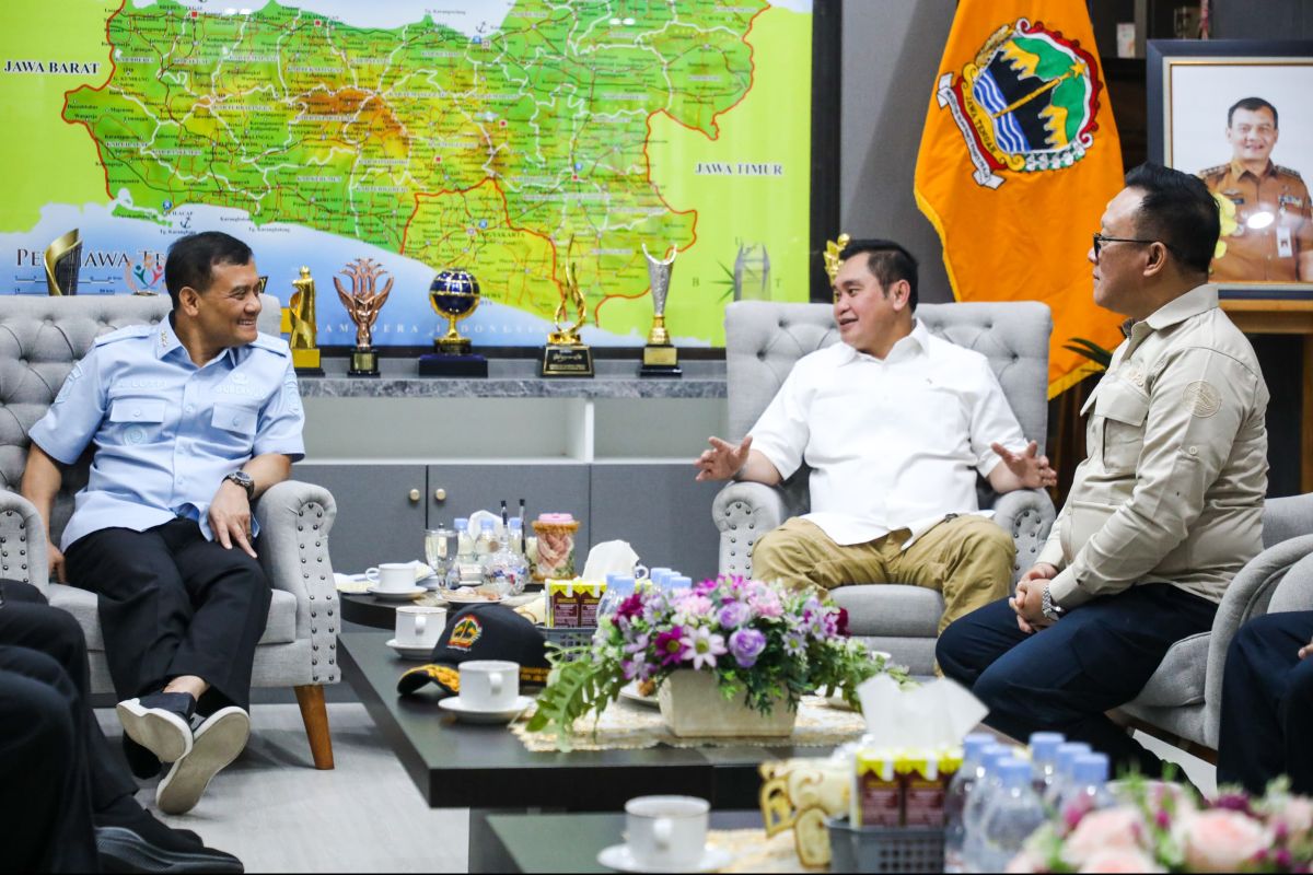 Pemprov Jateng masifkan tanam mangrove sebelum Giant Sea Wall