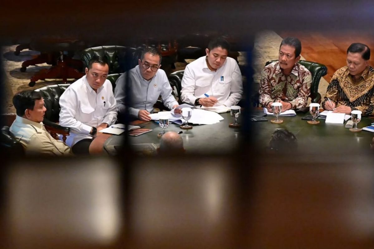 Prabowo tagih progres 100 kampung nelayan, target 1.386 akhir 2026 — NadiKabar.com