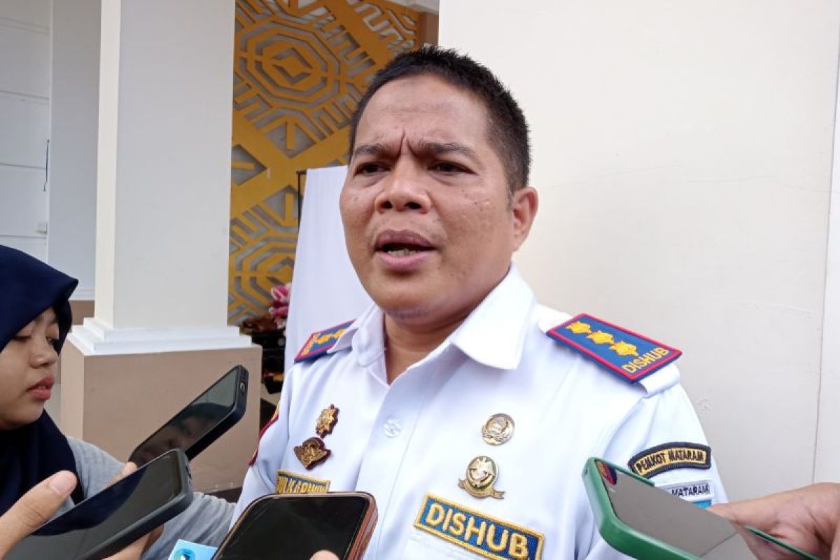 Dishub Mataram meminjamkan bus mini dukung transportasi shuttle MotoGP