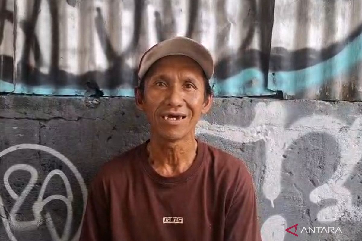 Bayi baru lahir ditemukan dalam tas di tumpukan sampah di Jakbar — NadiKabar.com