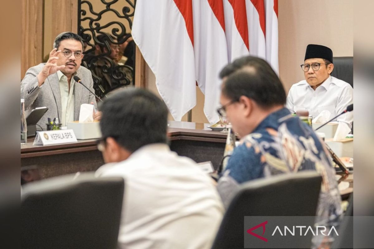 Indonesia strives to shield middle class from economic decline