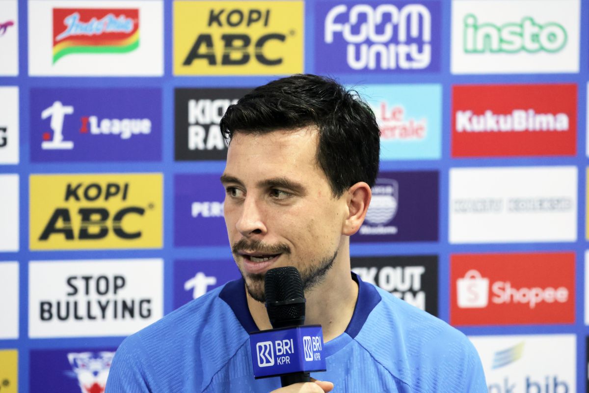 Thom Haye pastikan Persib maksimalkan persiapan hadapi Dewa United — NadiKabar.com