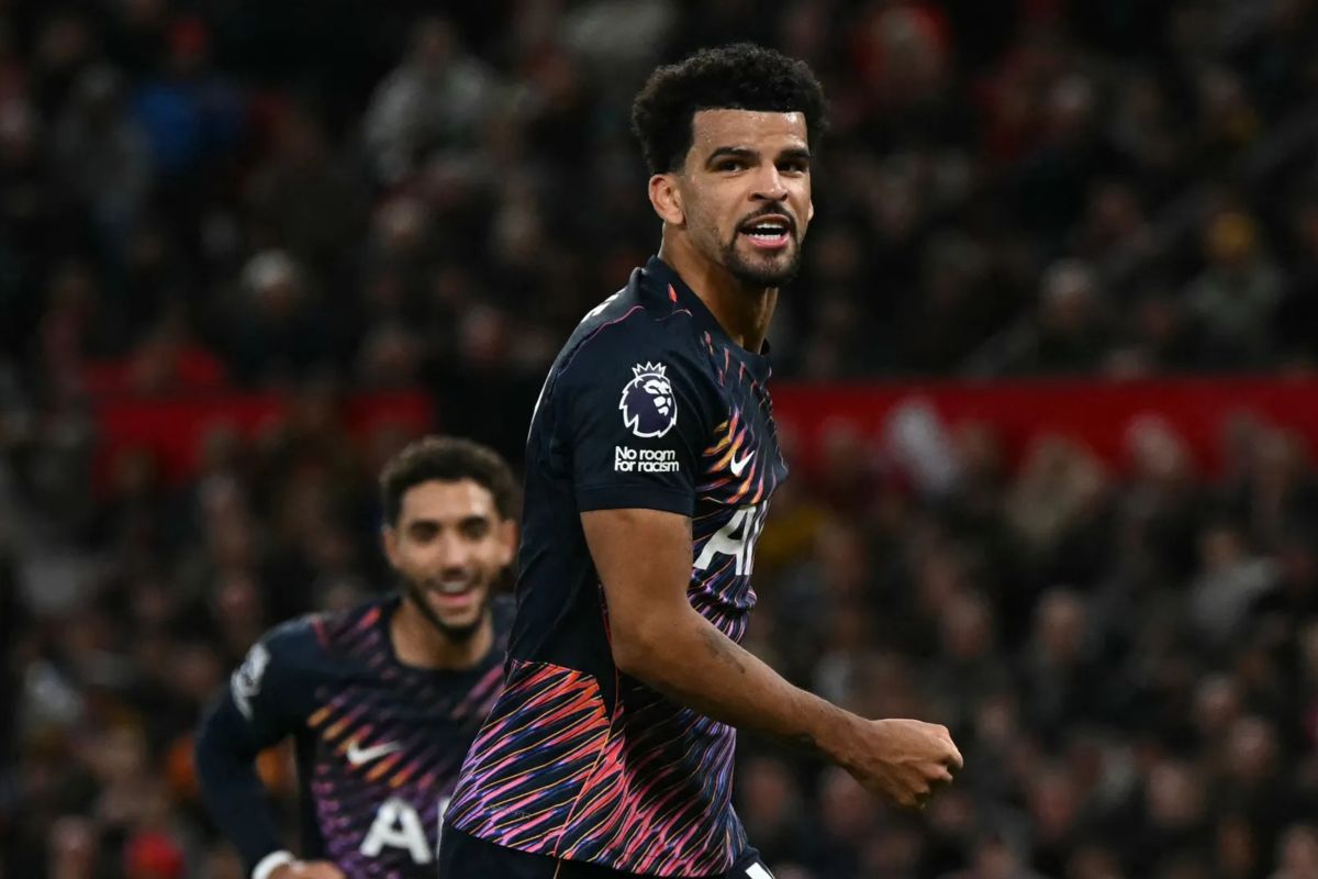 Dominic Solanke Bawa Tottenham Imbangi Manchester United 1-1