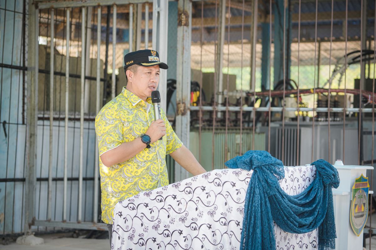 Pemkab Morowali dongkrak layanan listrik 24 jam di wilayah kepulauan