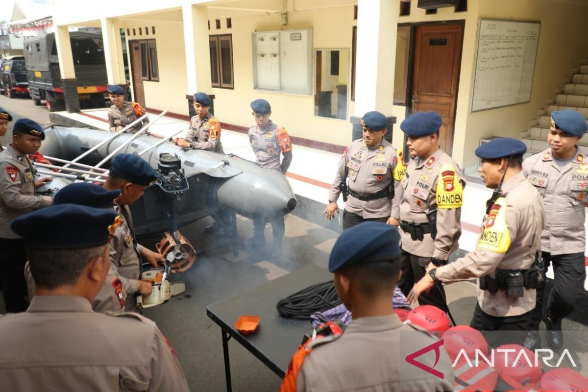 Brimob Polda Metro siagakan personel dan alat SAR antisipasi bencana — NadiKabar.com