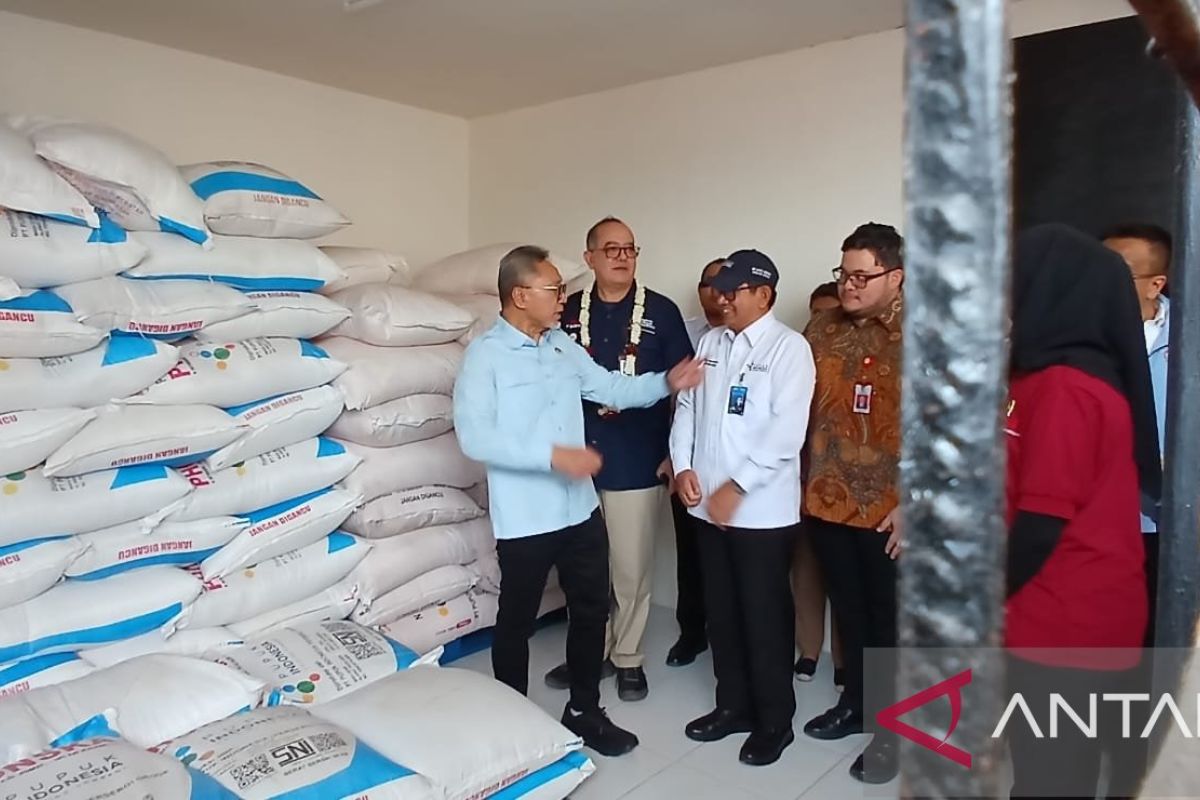 Bupati Kediri sebut KDKMP bukan pesaing pedagang lain