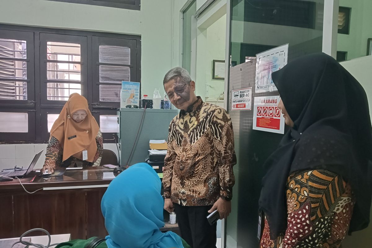 Ilustrasi berita Nasional: DPD: Kesadaran masyarakat kunci kesuksesan Cek Kesehatan Gratis