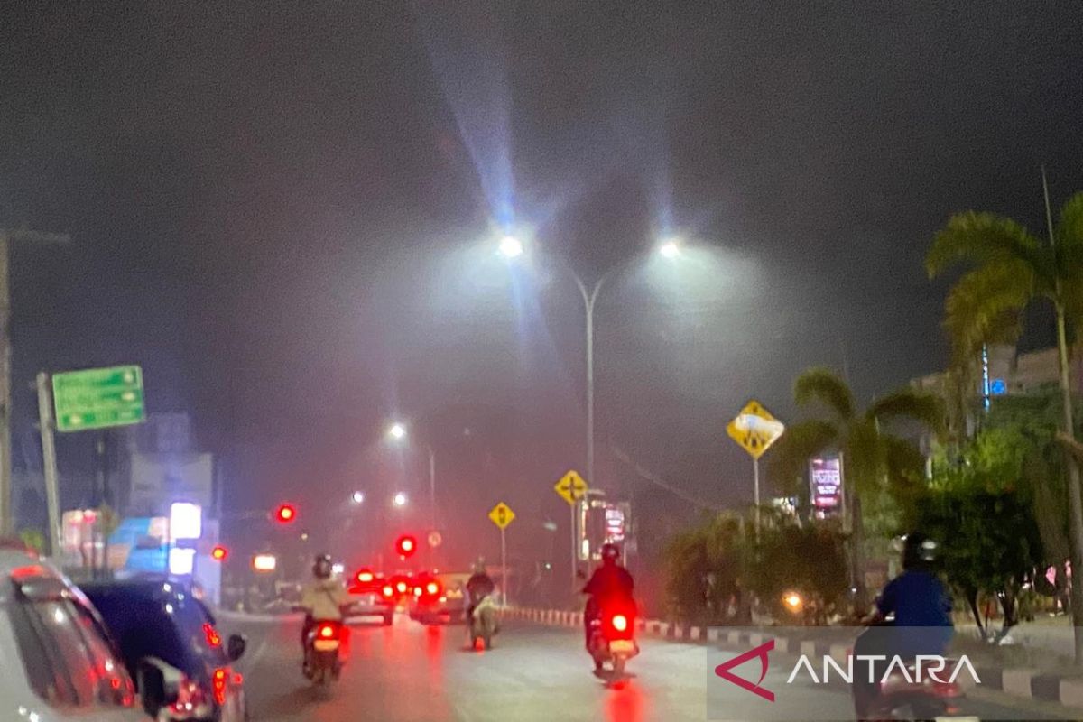 Asap makin pekat, BMKG imbau warga Sultra pakai masker — NadiKabar.com