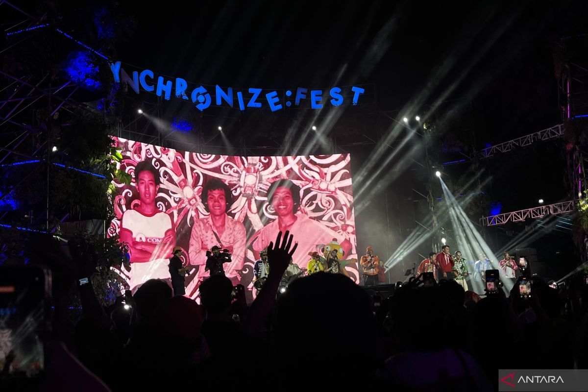 Indro kenang Dono Kasino lewat lagu dan doa di Synchronize Fest 2026 — NadiKabar.com