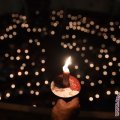 Indonesians demonstrate religious tolerance on Christmas