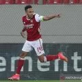 Aubameyang antar Arsenal melewati Benfica ke 16 besar Liga Europa