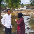 Warga Sintang sebut kunjungan Jokowi pengobat duka setelah banjir