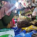 Pedagang pasar di Palembang  keluhkan kenaikan harga minyak goreng