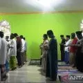 Umat Islam di Biak padati masjid Shalat Tarawih sambut Ramadhan