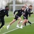 Bek senior Leicester City Jonny Evans minta timnya waspadai Newcastle United