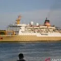 Kemenhub - Pelni bantu evakuasi penumpang KM. Sirimau yang kandas