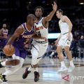 Hasil pramusim NBA 2022-2023: Ish Smith pimpin Denver Nuggets redam Suns 107-105