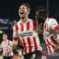 Leicester City resmi berpisah dengan pelatih Ruud van