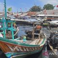 Ratusan nelayan di Tangerang tak melaut akibat cuaca buruk