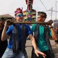 Pebalap WSBK terkesan usai jajal karnaval budaya Lombok