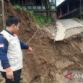 Sebanyak 17 rumah di Muba diterjang puting  beliung dan tanah longsor