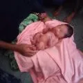 Tega! Bayi malang di Lombok Timur dibuang di berugak tengah sawah