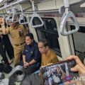 Presiden Jokowi ungkap kesan setelah tiga kali jajal kereta LRT